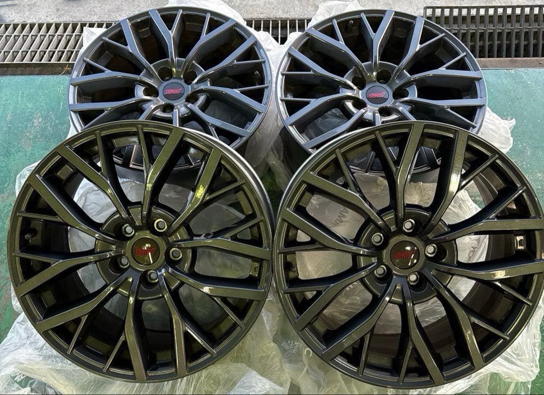 スバルWRX Sti タイプS 純正19インチ