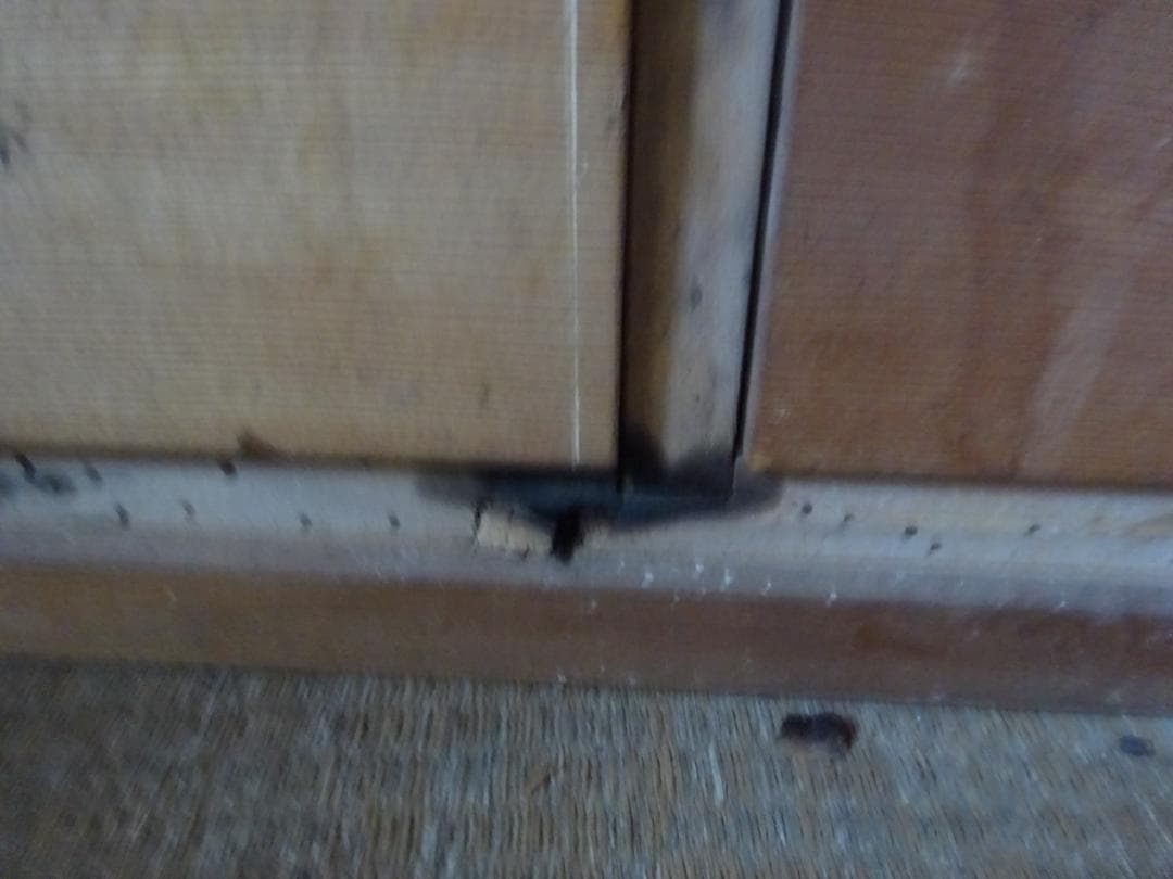 戸棚　本棚　飾り棚　上下に分かれる　アンティーク　レトロ