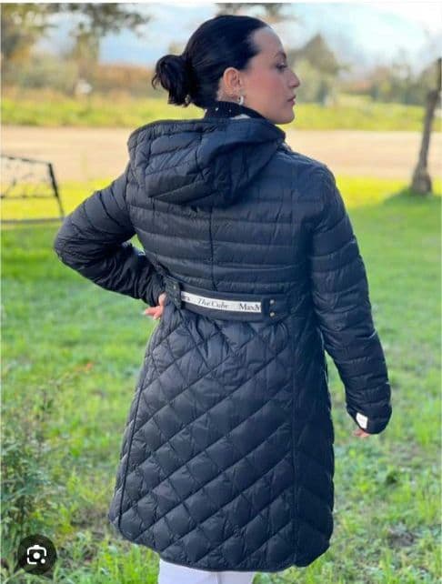 22AW マックスマーラCUBEダウンロングコート　ヌートリアファー付ポーチあり