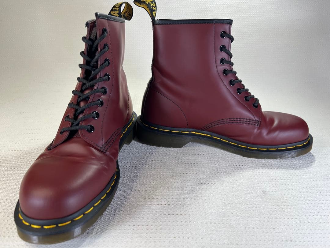 UK9_28cm Dr.Martens 1460 8ホールブーツ チェリーレッド