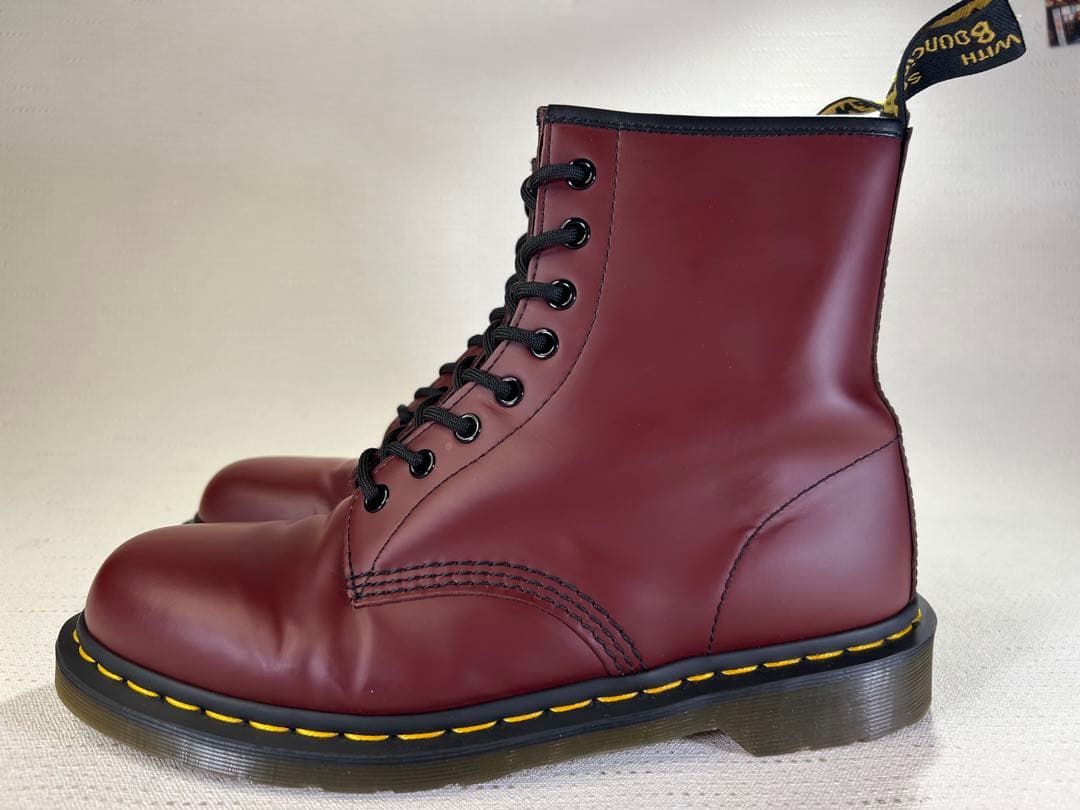 UK9_28cm Dr.Martens 1460 8ホールブーツ チェリーレッド