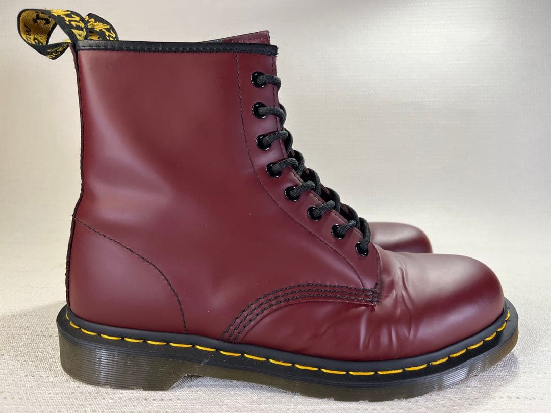 UK9_28cm Dr.Martens 1460 8ホールブーツ チェリーレッド