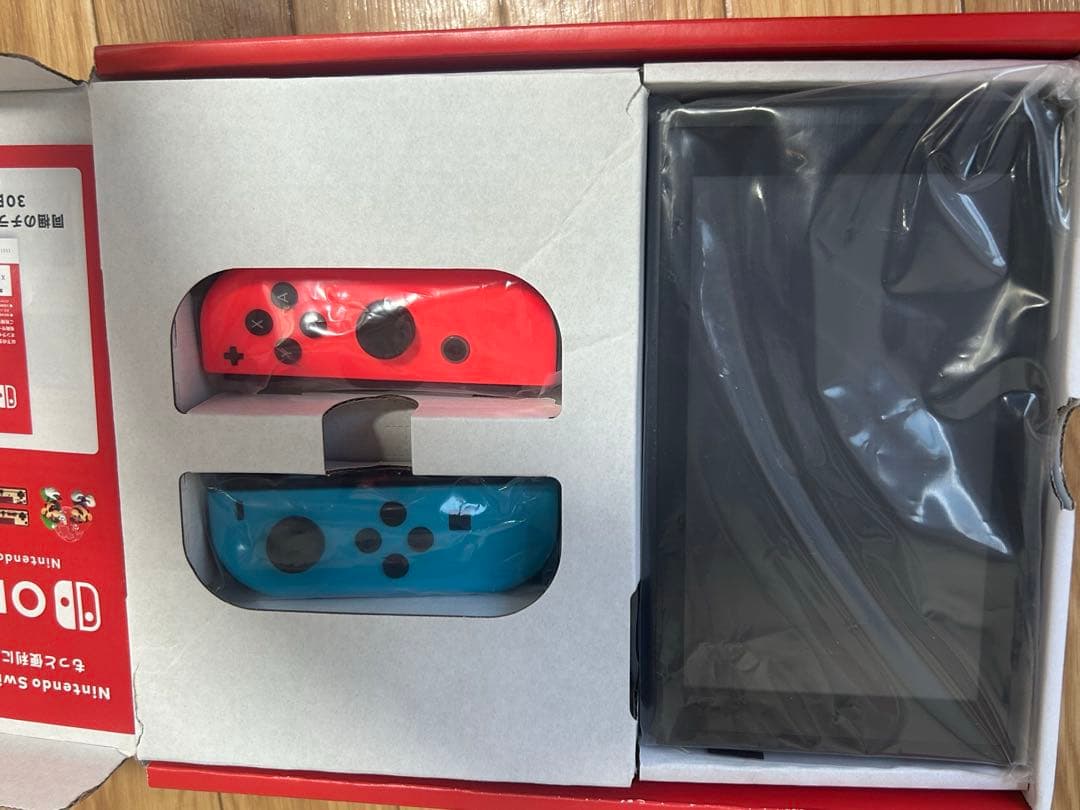 【新品　未使用】Nintendo Switch ネオンブルー/ネオンレッド