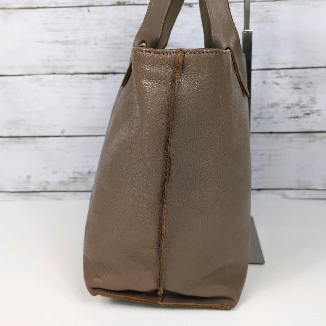 イルビゾンテ ハンドバッグ トートバッグ レザー グレージュ ロゴ型押し