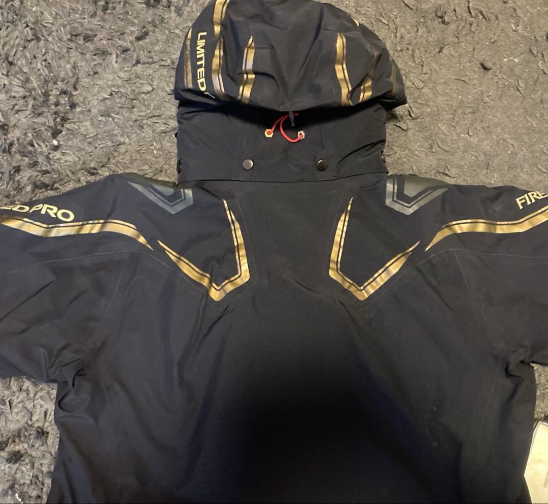 シマノリミテッドプロ RB-111n ジップアップシャツセット