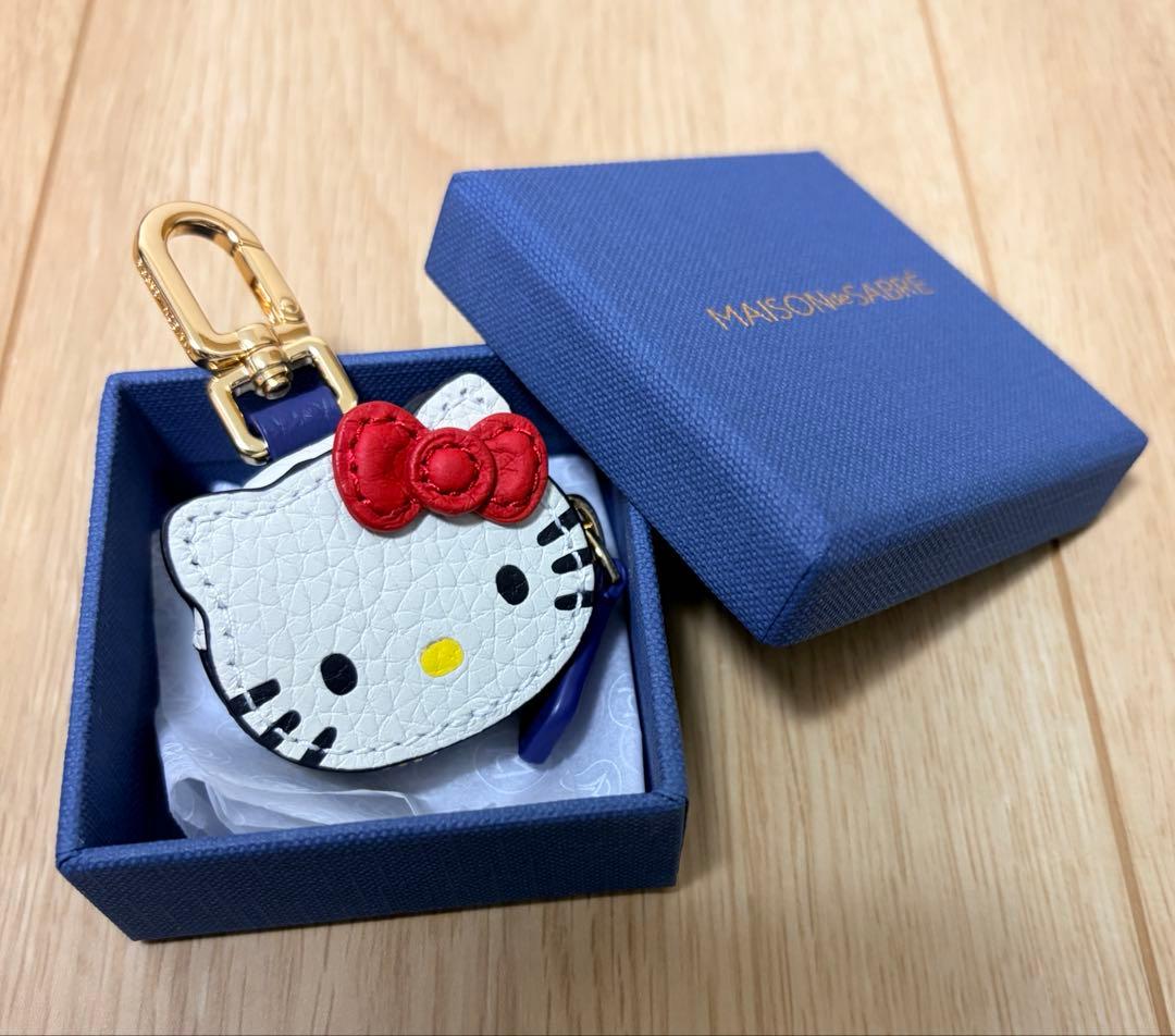 【美品】MAISON de SABRE ハローキティ　チャーム　キーホルダー