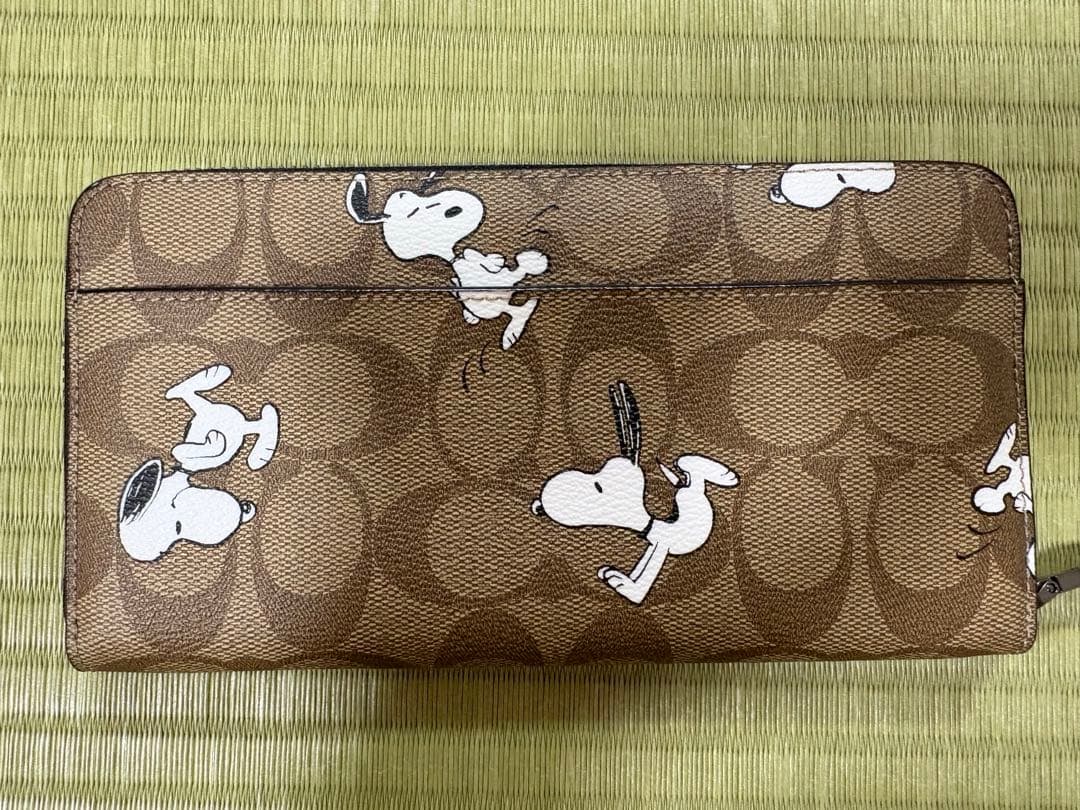 【新品】COACH コーチ　スヌーピー　長財布　巾着付き