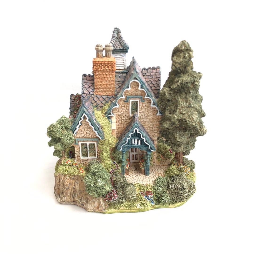 リリパットレーン 英国 三角屋根が可愛いビンテージのミニチュアハウス