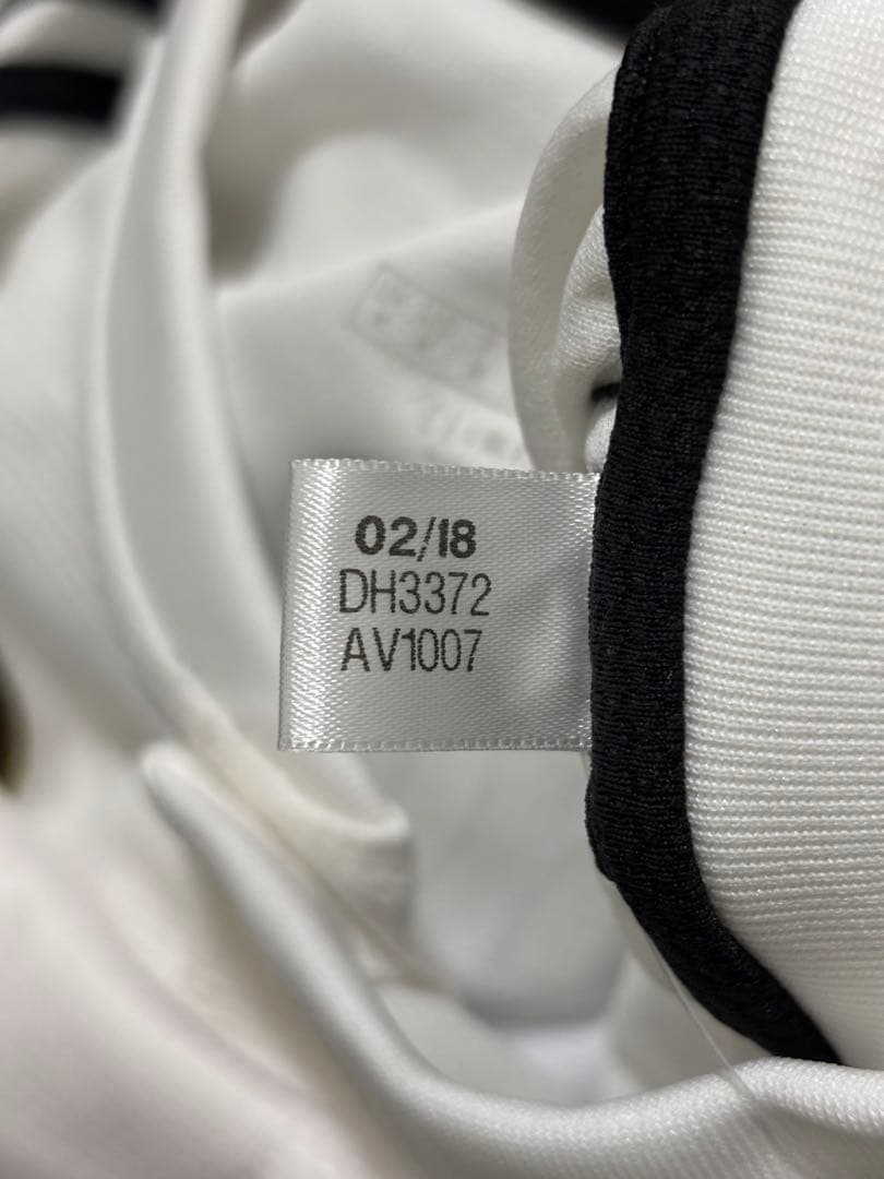 新品タグ付き レアルマドリード ユニフォーム トニ・クロース 18-19 ホーム