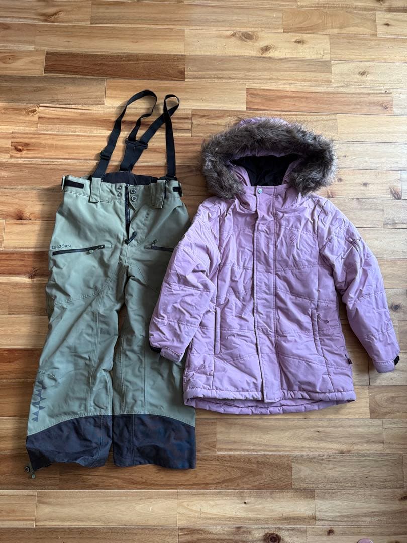 イスビョン　ISBJÖRN スキーウェア　子ども用　サイズ　122/128