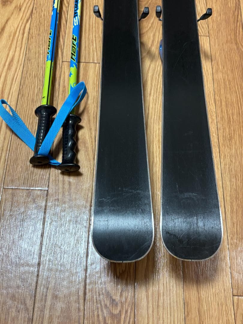 aoさま専用⭐︎KAZAMA ジュニアスキー板＆ストックセット（126cm）