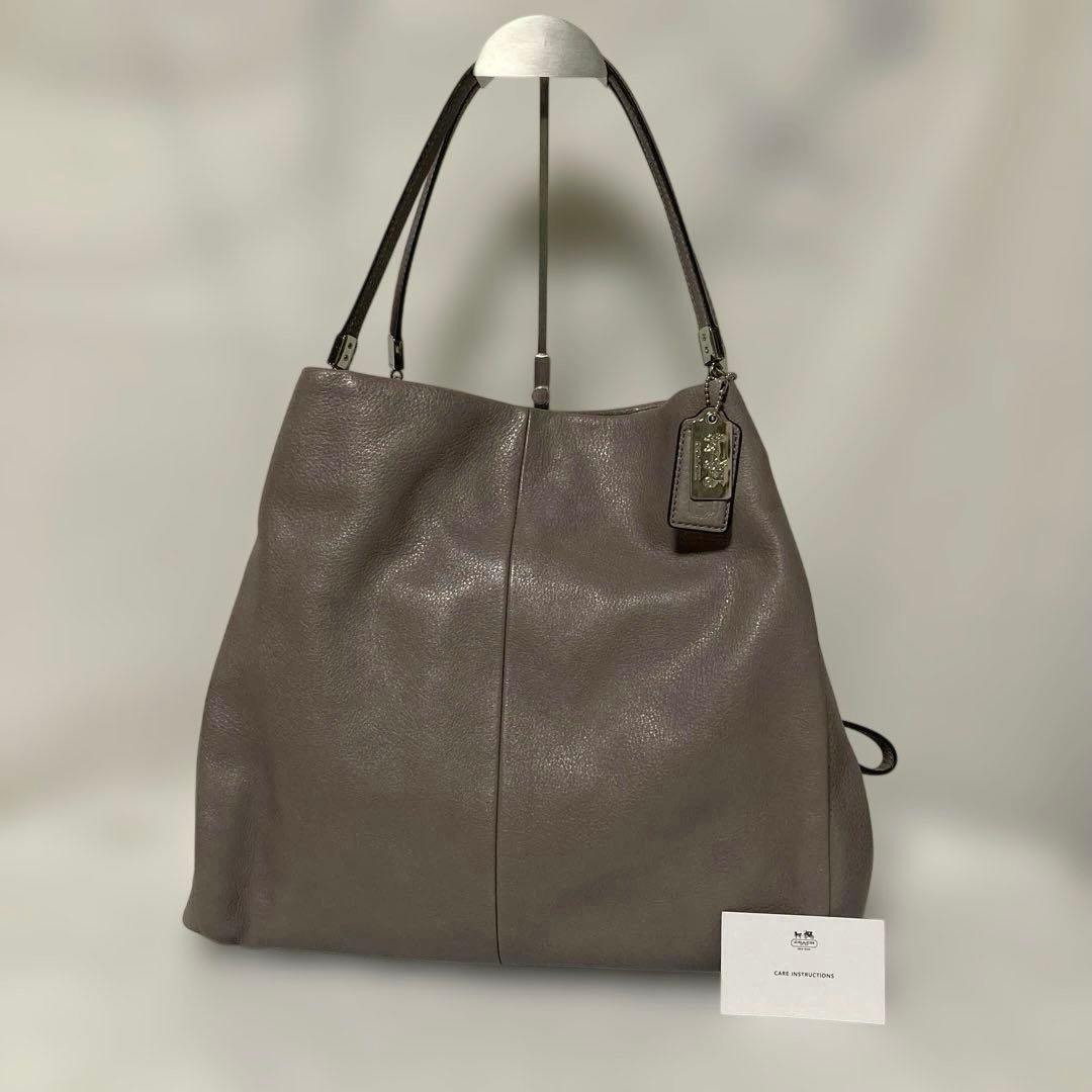 COACHトートバッグ★マディソン フィービー.シボ革レザー.三層.チャーム2枚