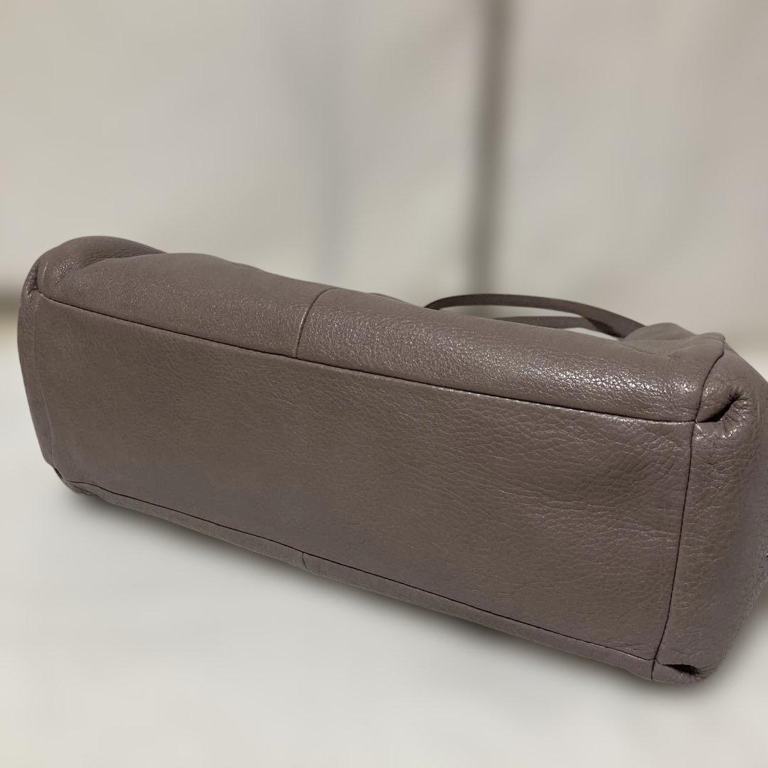 COACHトートバッグ★マディソン フィービー.シボ革レザー.三層.チャーム2枚