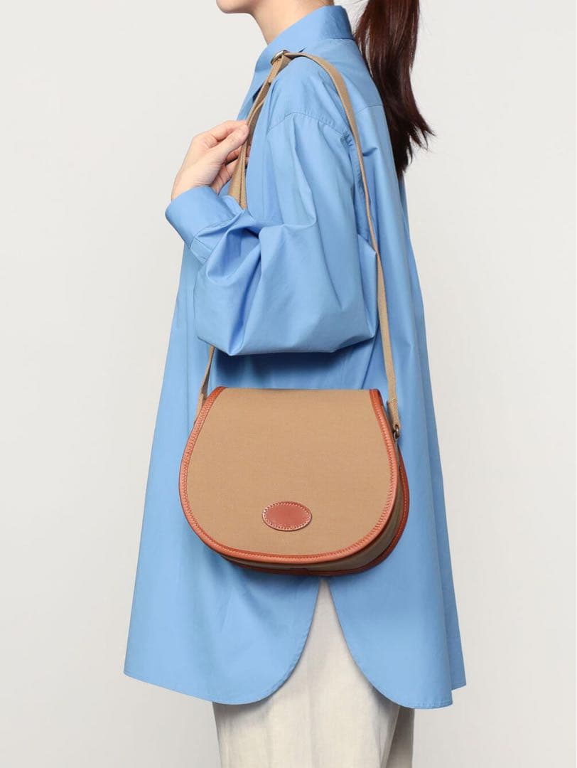 新品未使用*Brady ブレディ AIRE ショルダーバッグ カーキ 匿名配送