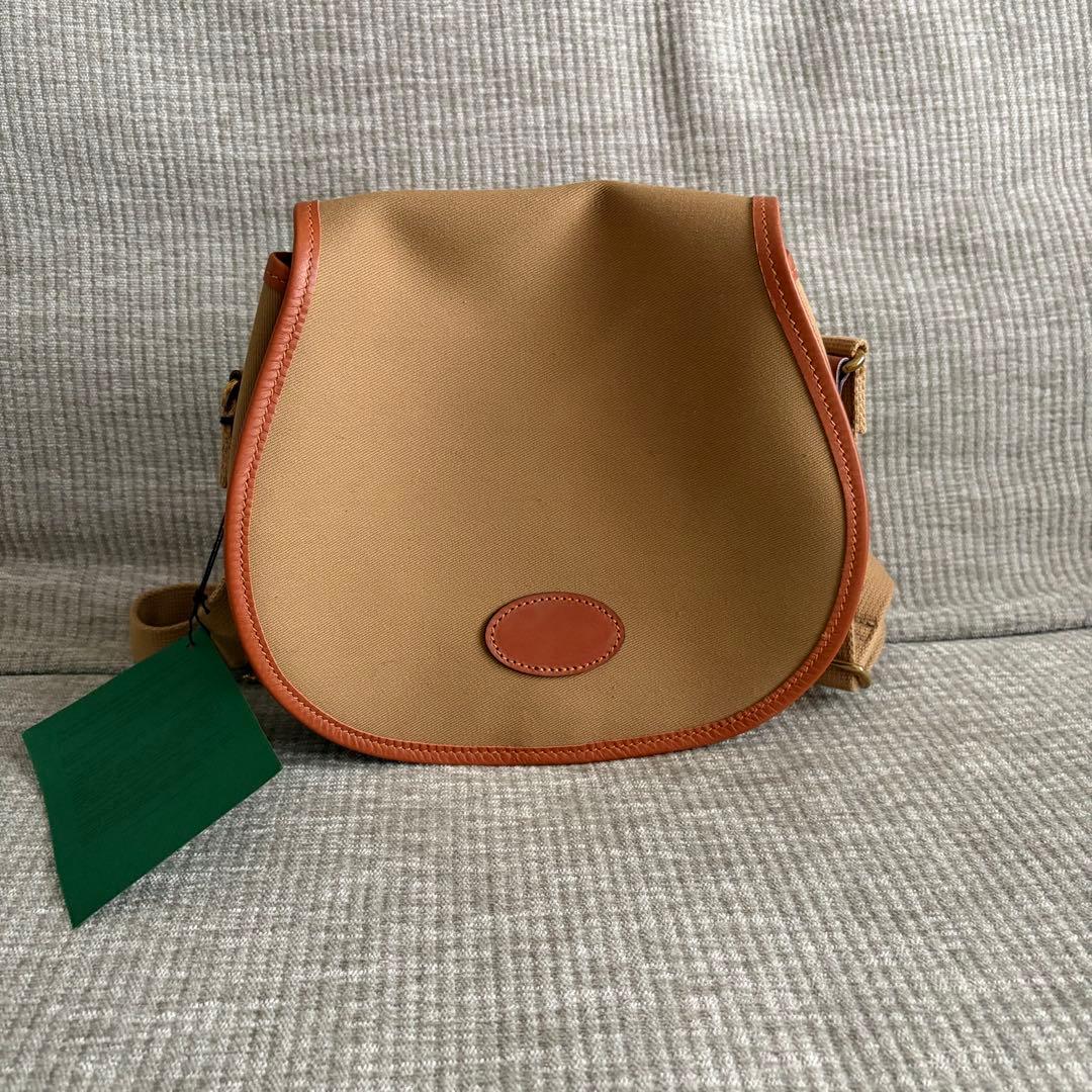 新品未使用*Brady ブレディ AIRE ショルダーバッグ カーキ 匿名配送