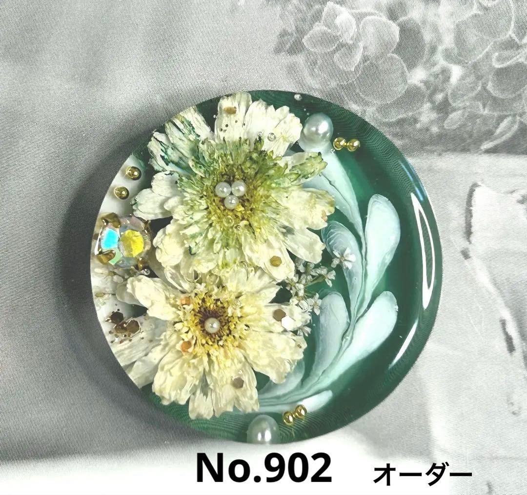 レジンヘアゴム・ポニーフック・ブローチ・ネックレス・ホルダーNo.901