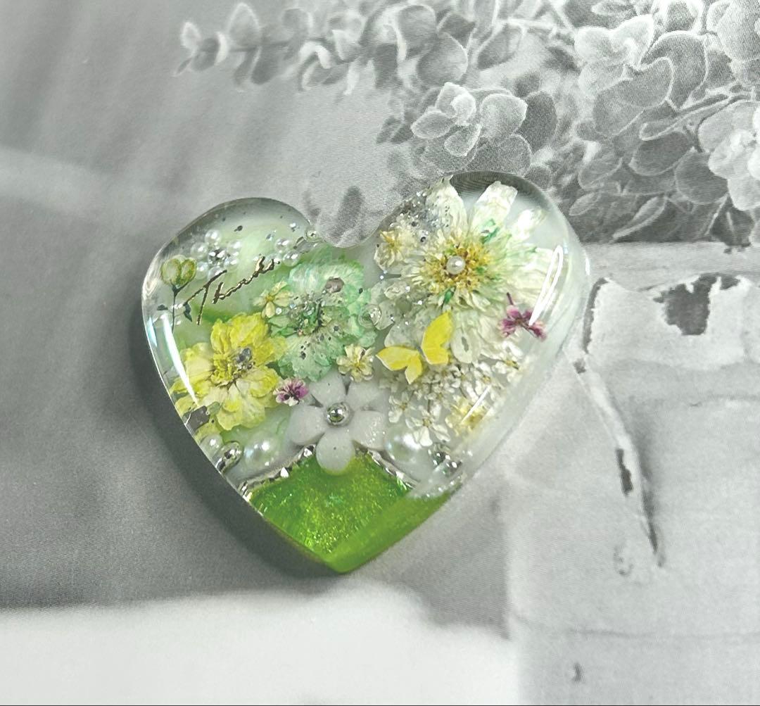 レジンヘアゴム・ポニーフック・ブローチ・ネックレス・ホルダーNo.901