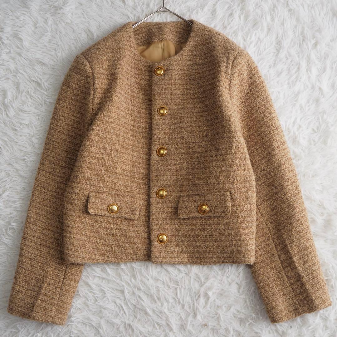美品 ナノスタジオ ノーカラー ツイード ジャケット 金ボタン ベージュ