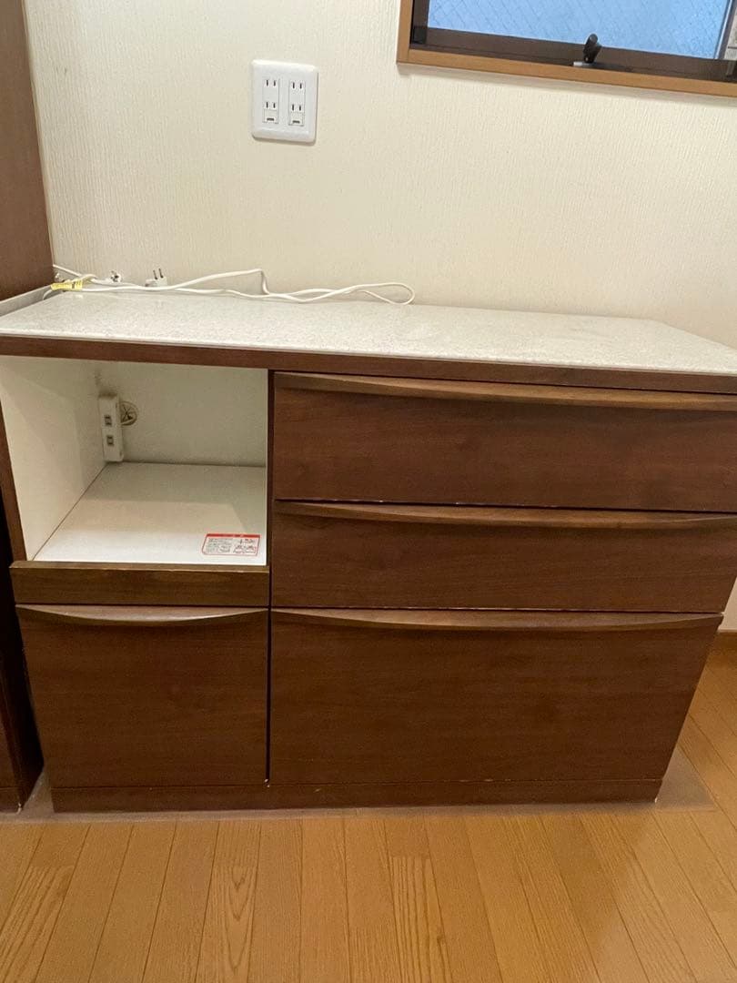 キッチンカウンター　食器棚　レンジボード