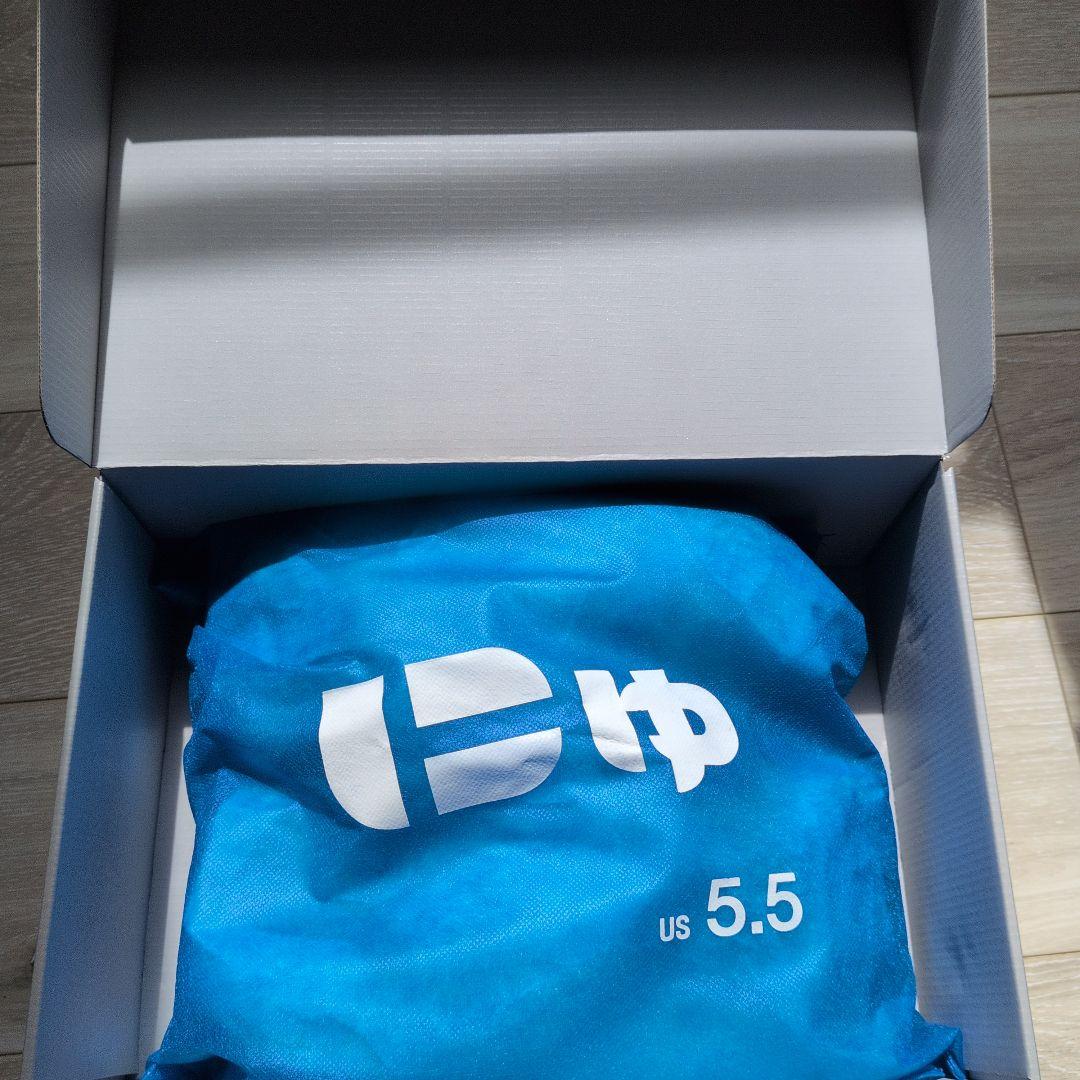 Banksyにゅ～ず✕ BRANDALISED 限定スニーカー『BONSAI』