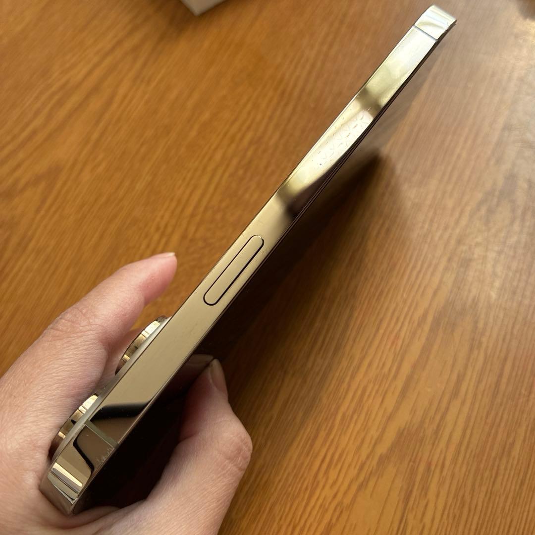 iPhone14pro 128GB ゴールド　SIMフリー