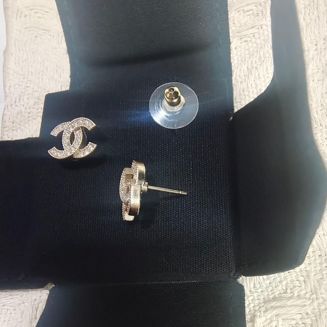 CHANEL COCOマーク ピアス ゴールド