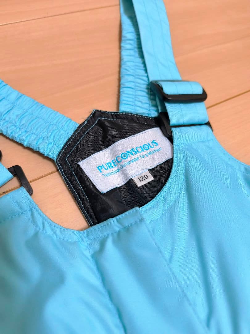 キッズ雪遊び4点セット　スキーウェア　ジャケット　ズボン　ゴーグル　スノーブーツ