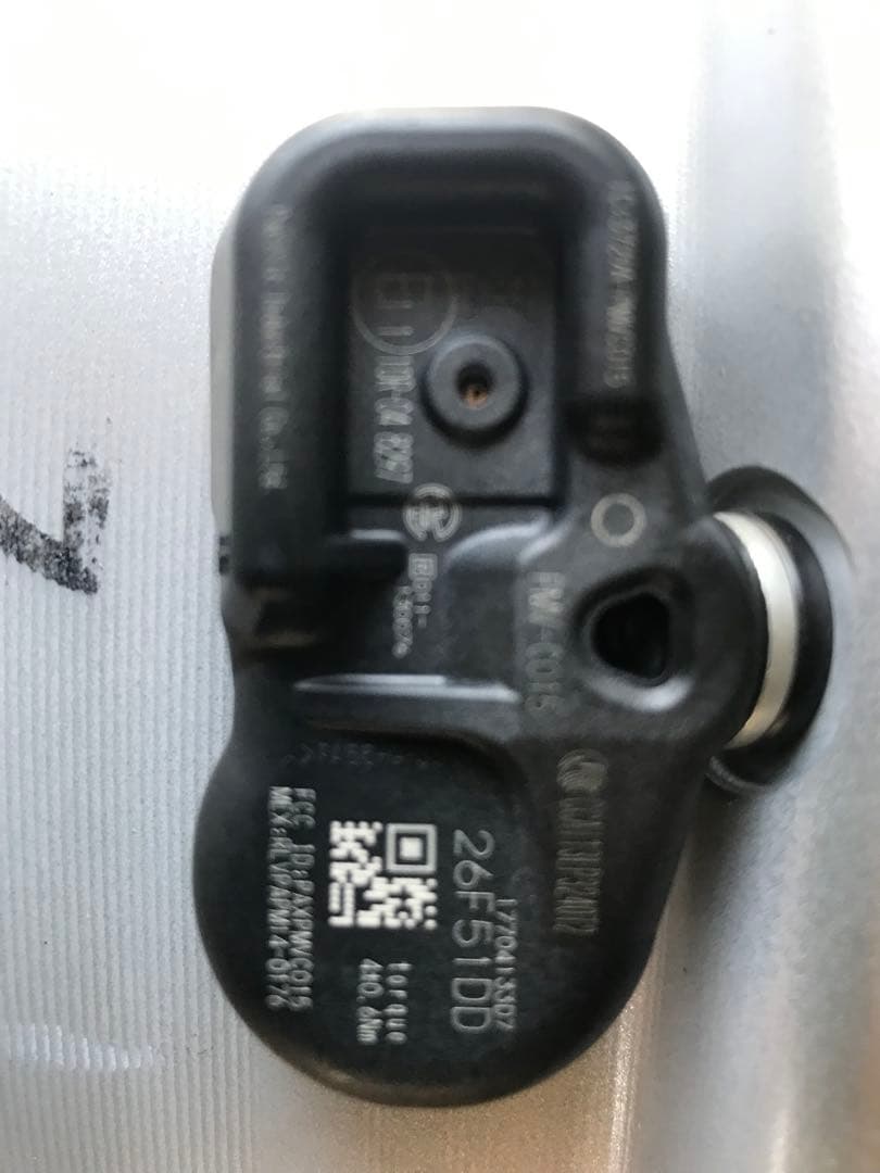 のり様用(d)レクサスLX570純正 18インチホイール 空気圧センサー付１本