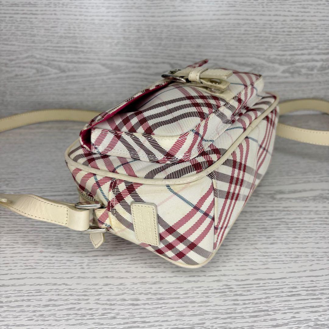 極美品　Burberryブルーレーベル　ショルダーバッグ　S8768