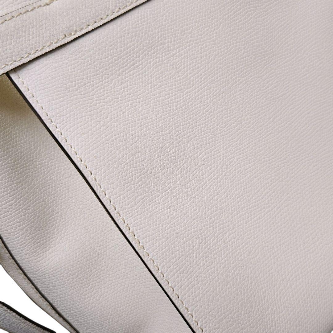 新品✨ヴァレクストラ Bキューブ レザー 2WAYハンドバッグ ホワイト