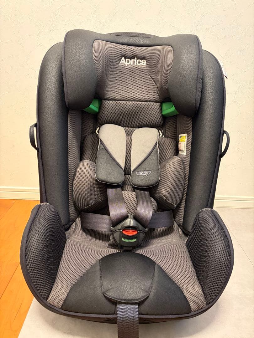 Aprica チャイルドシート ISOFIX(付属品全てあり)