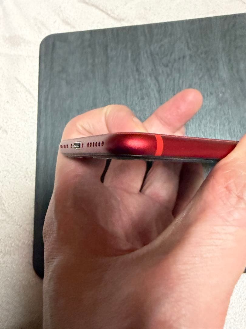 美品 iPhone 8 64GB レッド