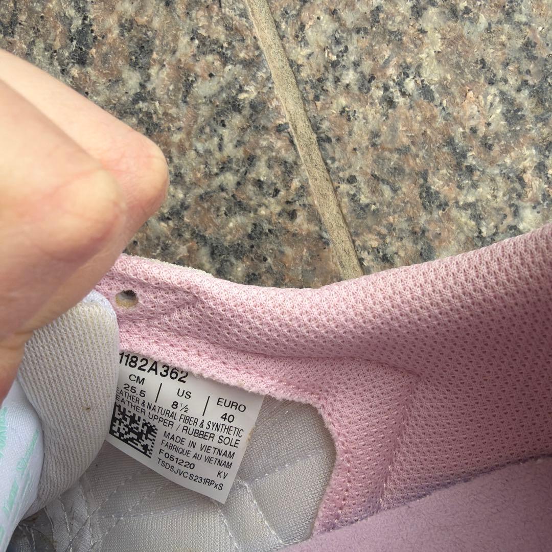 オニツカタイガー　セラーノ　花柄　ほぼ未使用