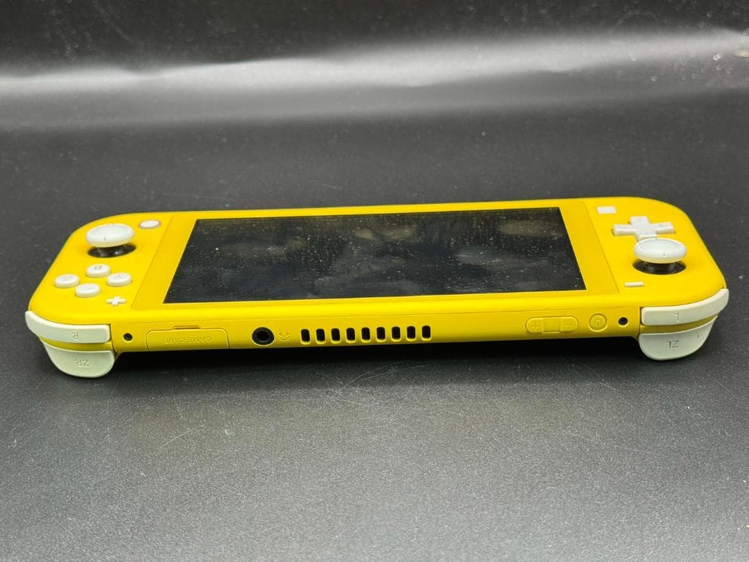 Nintendo switch lite スイッチ　ライト　本体　イエロー