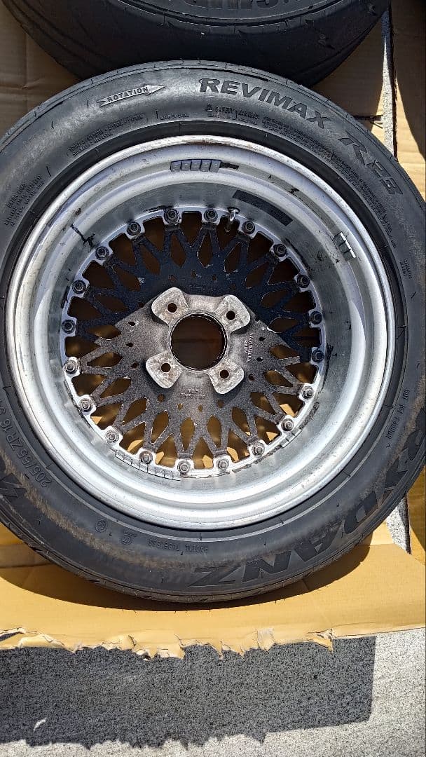 SSR TYPED16インチ4穴114.3 7J25　2本4穴8J　26 2本