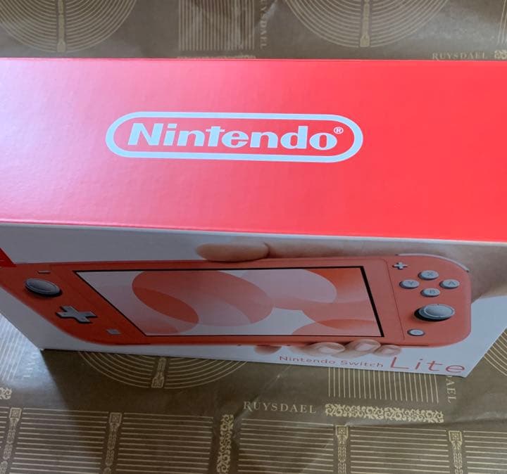 ◆Nintendo switch lite コーラル◆