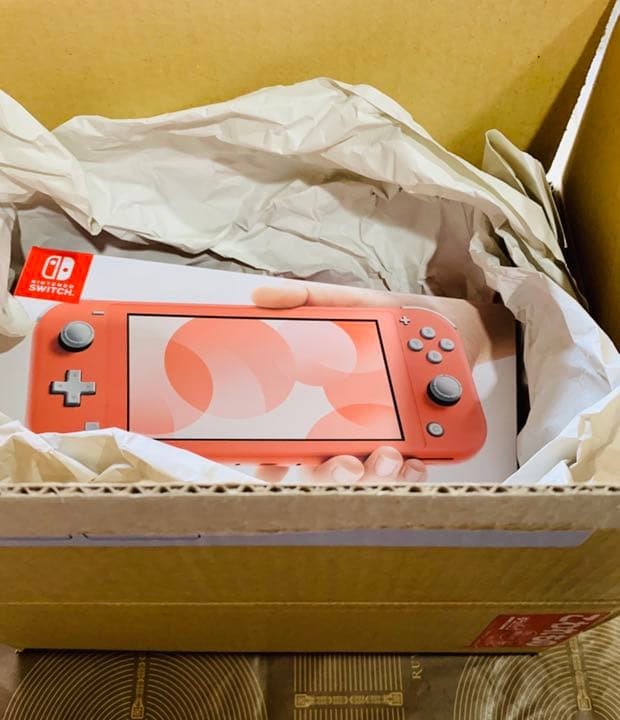 ◆Nintendo switch lite コーラル◆