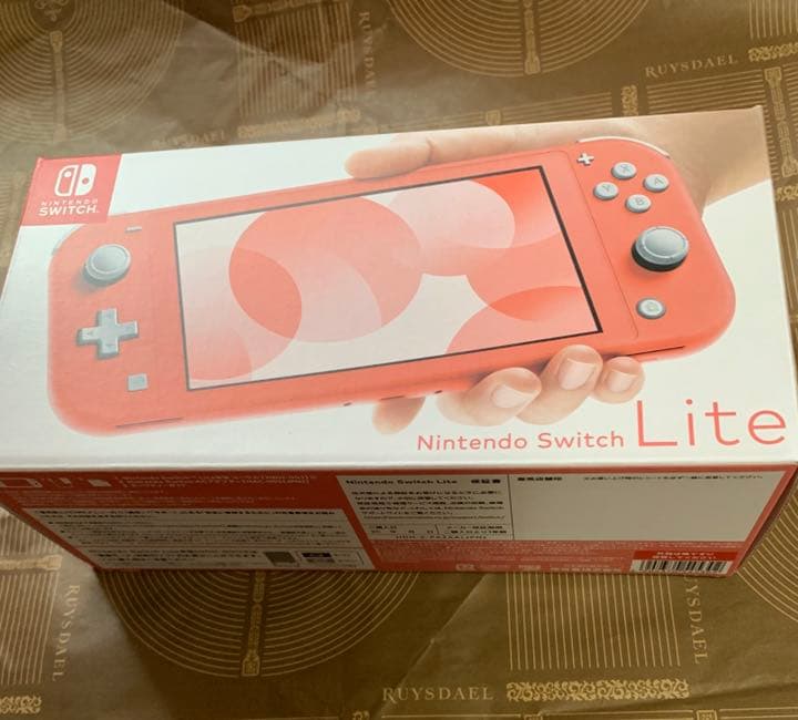 ◆Nintendo switch lite コーラル◆