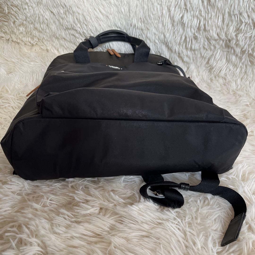 tumi トゥミ VOYAGEUR エッセンシャル　バックパック ビジネスバッグ