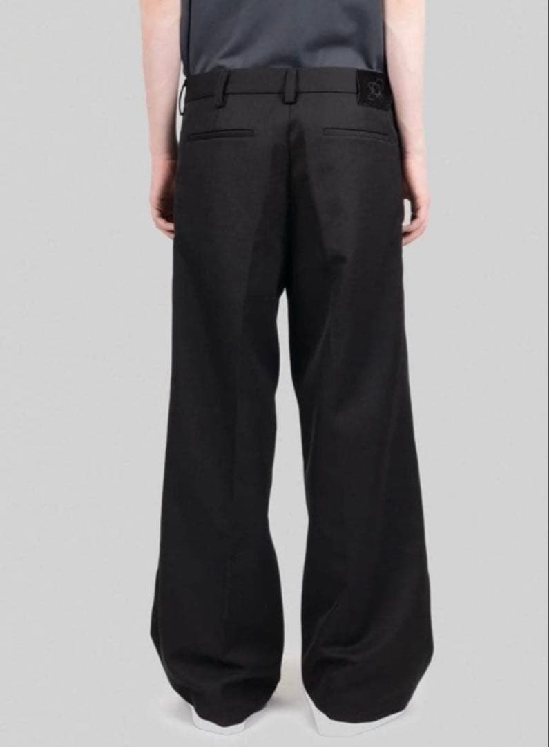 【最安値】STRONG BASIC TROUSERS ブラック 44