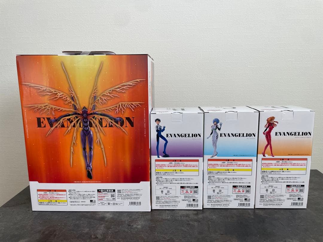 一番くじ 新世紀エヴァンゲリオン　A賞1個、B賞1個、C賞1個、D賞1個