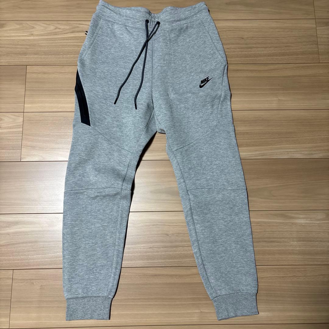 NIKEテックフリース上下セット【注意上L下M】