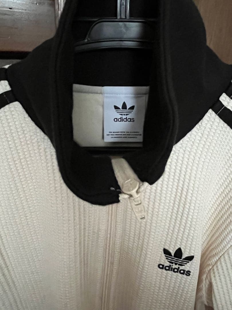 【adidas】アディカラーワッフルクラシックトラックトップXS