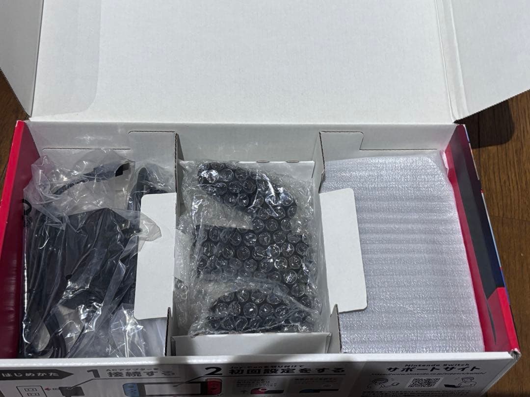 Nintendo Switch 本体、ケース付き