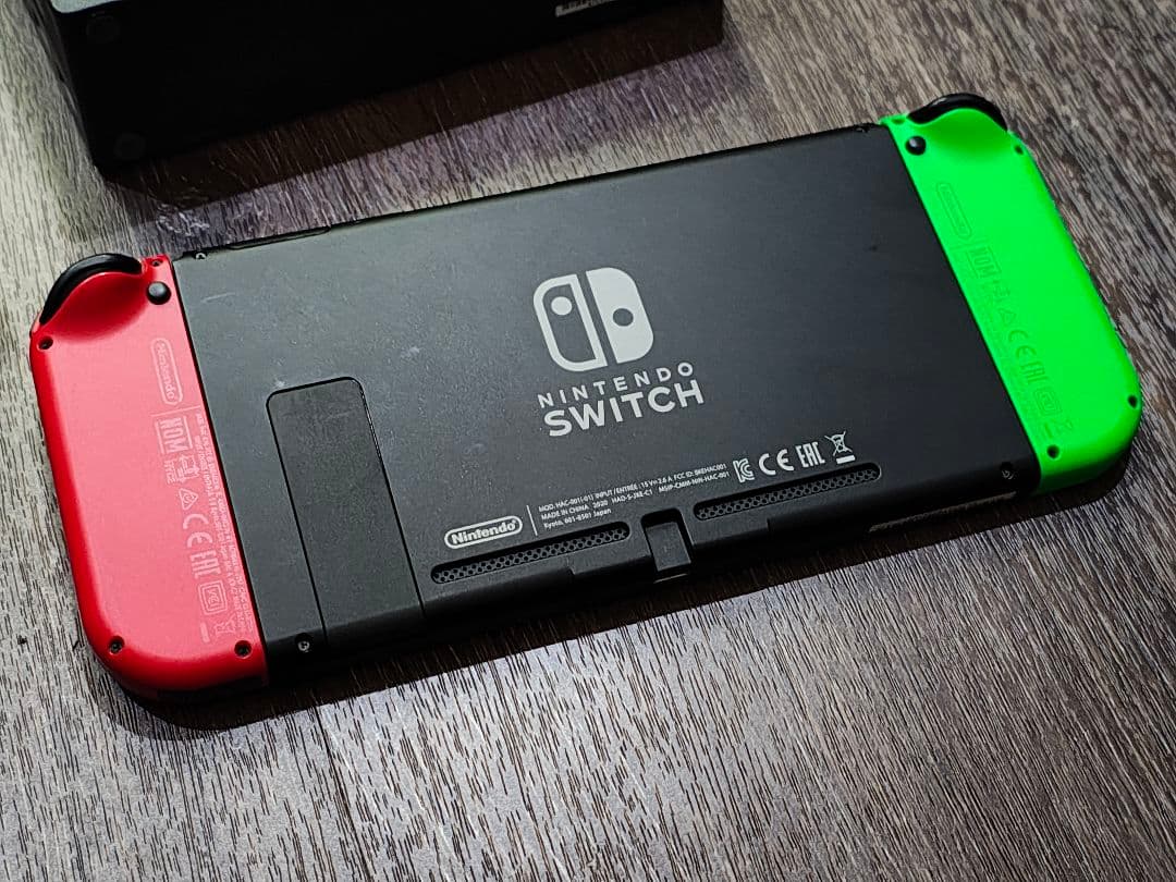 Nintendo Switch 赤/緑 +グリップ+リングコン