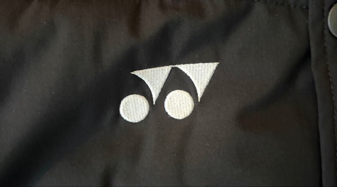 ヨネックスベンチコート　ダブルヒートカプセル　Sサイズ