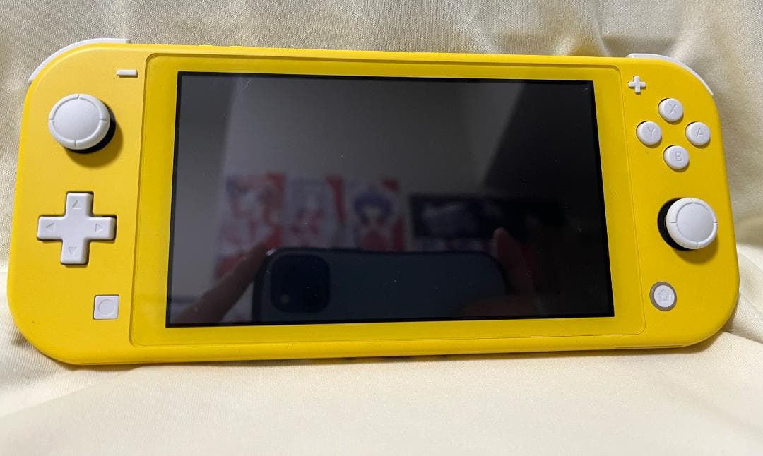 【本体+充電器のみ】Nintendo Switch Lite イエロー