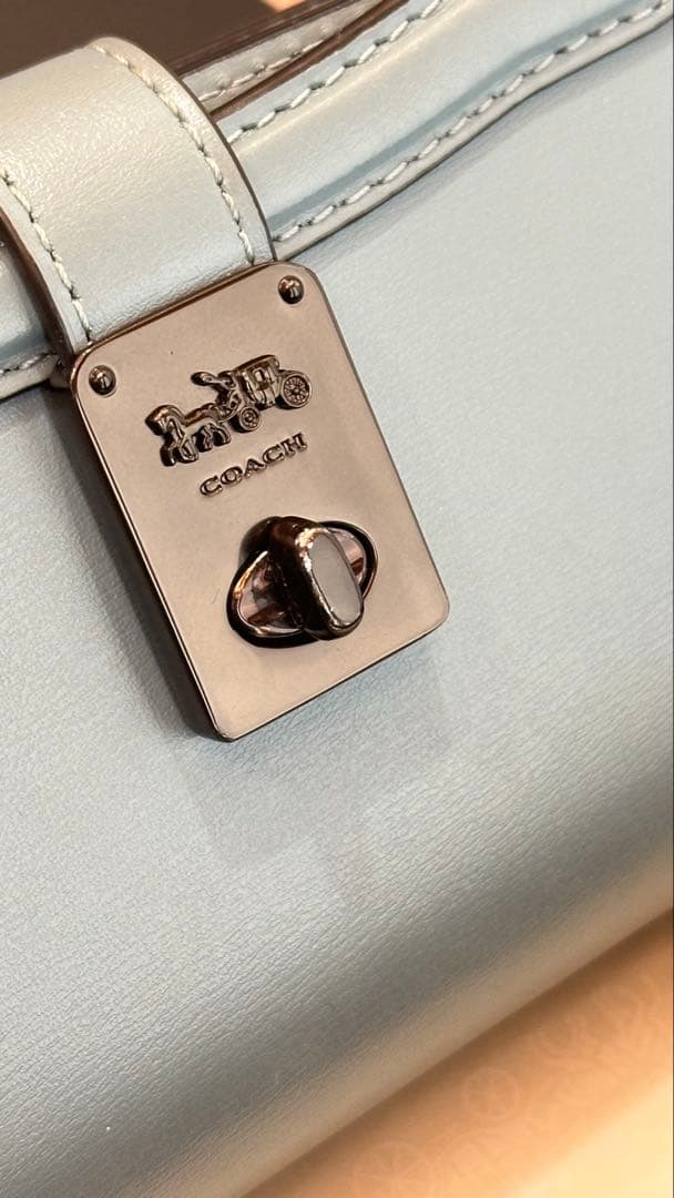 COACH 二つ折り財布 ライトブルー