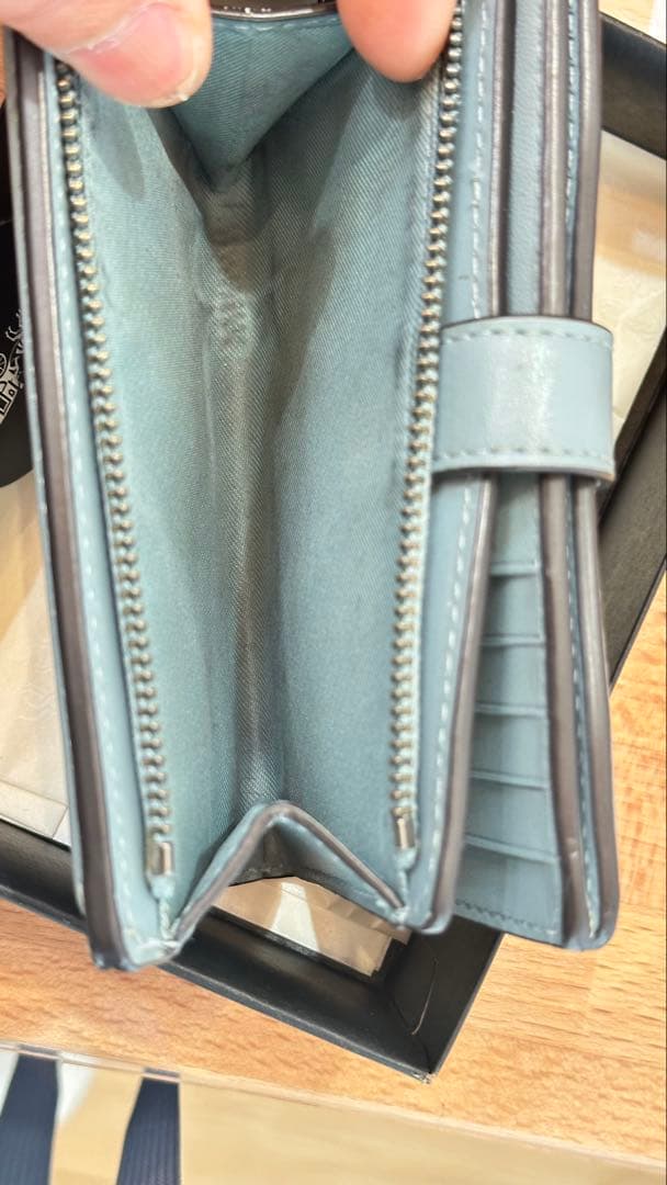 COACH 二つ折り財布 ライトブルー