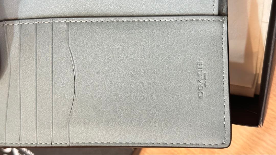 COACH 二つ折り財布 ライトブルー